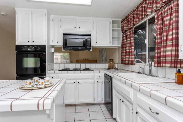 1505 Bandera Ln, Modesto, CA 95355