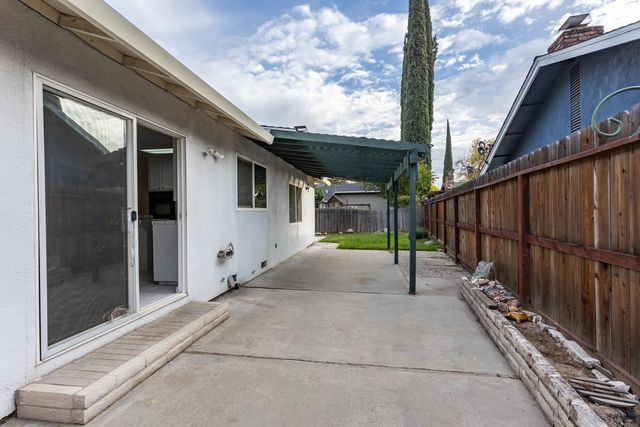 1505 Bandera Ln, Modesto, CA 95355