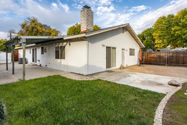 1505 Bandera Ln, Modesto, CA 95355