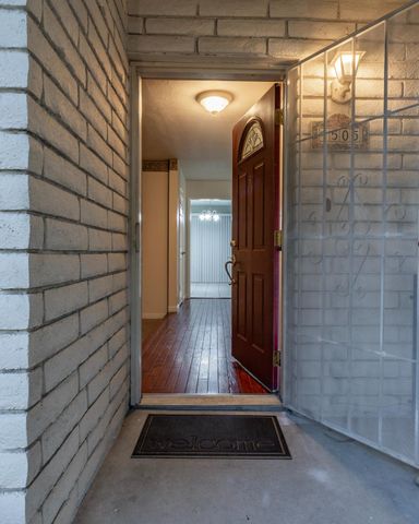 1505 Bandera Ln, Modesto, CA 95355