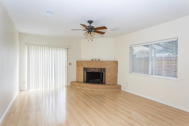 1505 Bandera Ln, Modesto, CA 95355