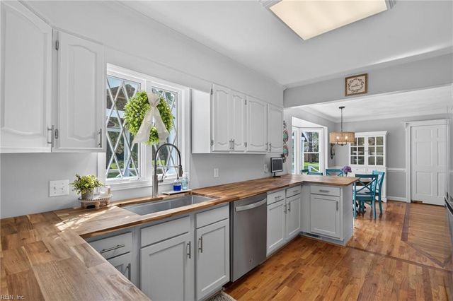 335 Sussex CT, Suffolk, VA 23434