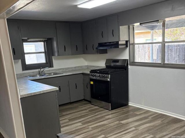 3107 GOLDEN AVE, San Antonio, TX 78211