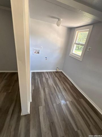 3107 GOLDEN AVE, San Antonio, TX 78211