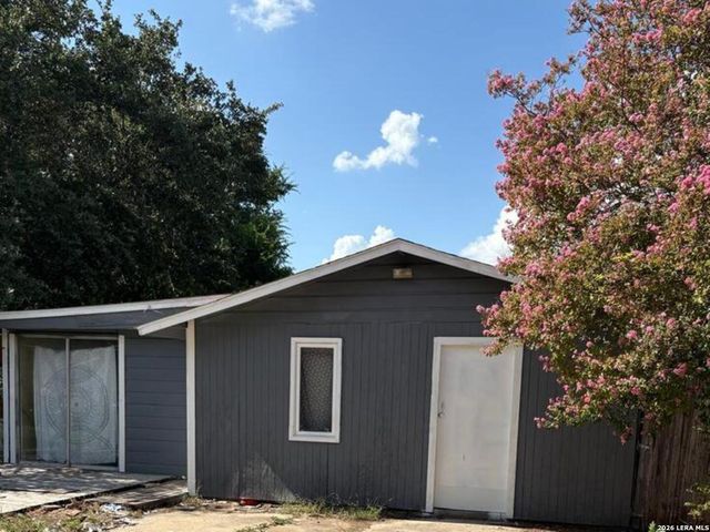 3107 GOLDEN AVE, San Antonio, TX 78211
