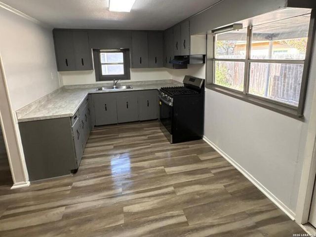 3107 GOLDEN AVE, San Antonio, TX 78211