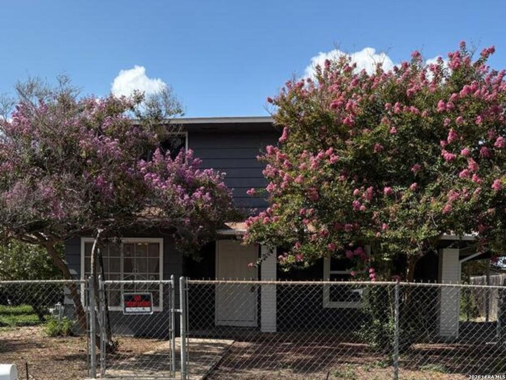 3107 GOLDEN AVE, San Antonio, TX 78211