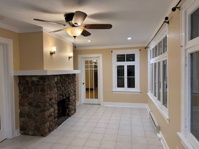 371 Fulton Street 2, Elgin, IL 60120