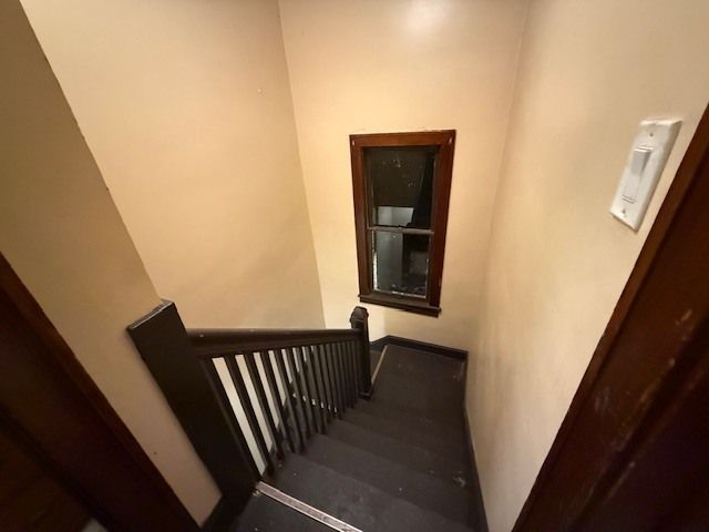 371 Fulton Street 2, Elgin, IL 60120