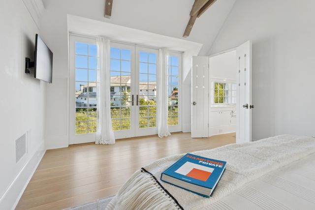 32 Edgewater Hillside, Westport, CT 06880