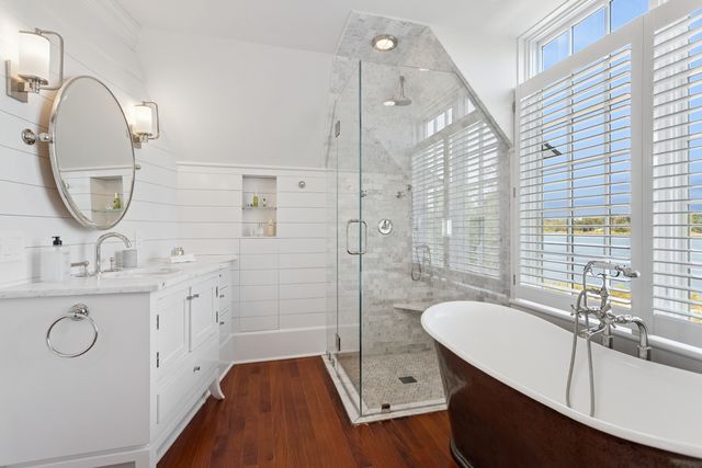 32 Edgewater Hillside, Westport, CT 06880