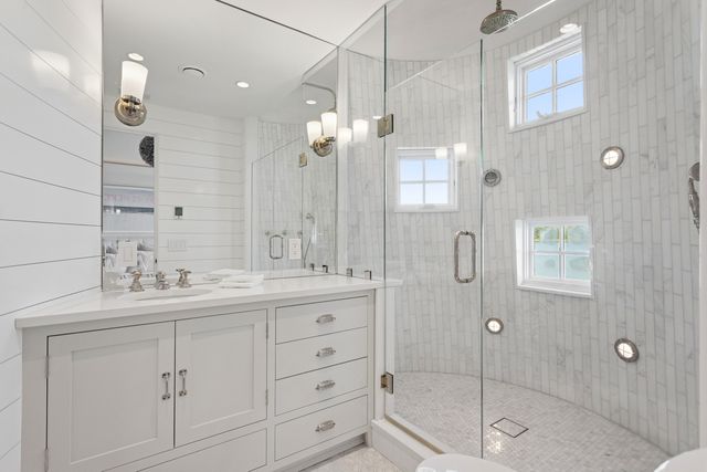 32 Edgewater Hillside, Westport, CT 06880