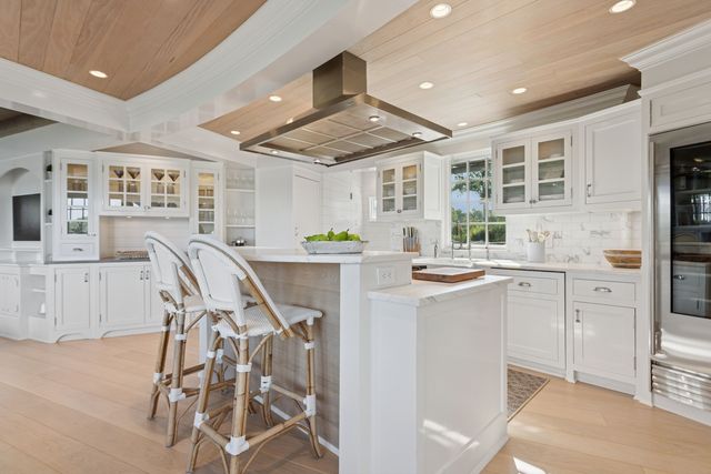 32 Edgewater Hillside, Westport, CT 06880