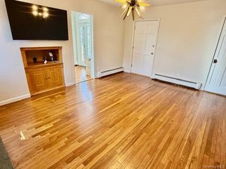 211 W walnut, Long Beach, NY 11561