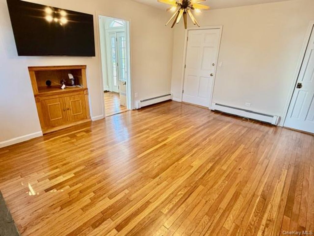 211 W walnut, Long Beach, NY 11561