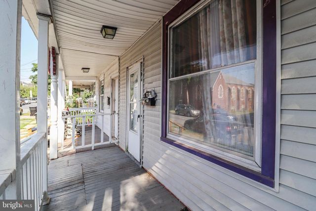 1913 NORTH ST, Harrisburg, PA 17103