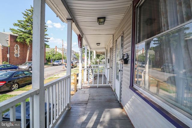 1913 NORTH ST, Harrisburg, PA 17103
