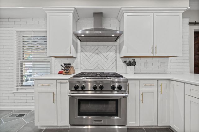 3154 Quincy Ln, Clarksville, TN 37043