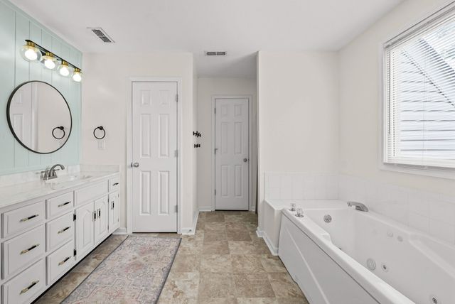 3154 Quincy Ln, Clarksville, TN 37043