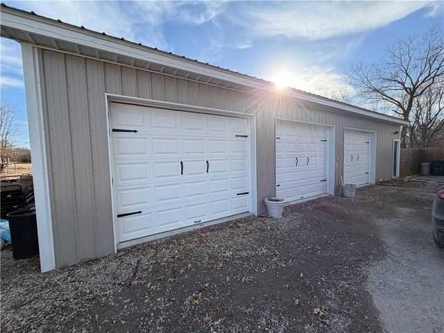 8549 E 116 Highway, Lathrop, MO 64465