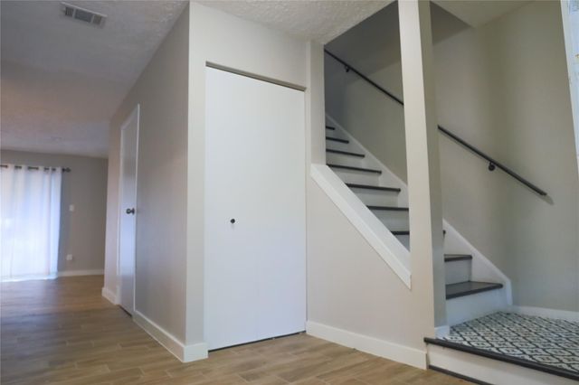 2707 S S Millbend Drive, Spring, TX 77380