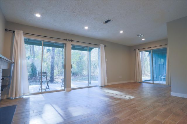 2707 S S Millbend Drive, Spring, TX 77380
