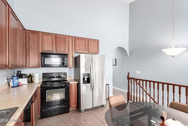 2257 E HUNTINGTON Drive, Phoenix, AZ 85040