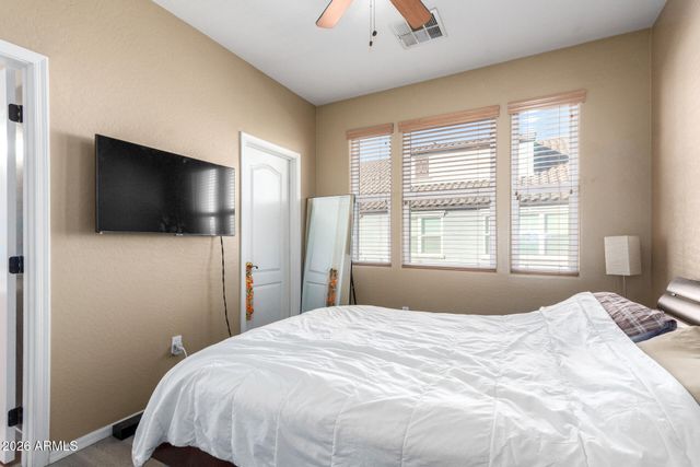 2257 E HUNTINGTON Drive, Phoenix, AZ 85040