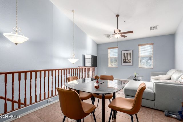 2257 E HUNTINGTON Drive, Phoenix, AZ 85040