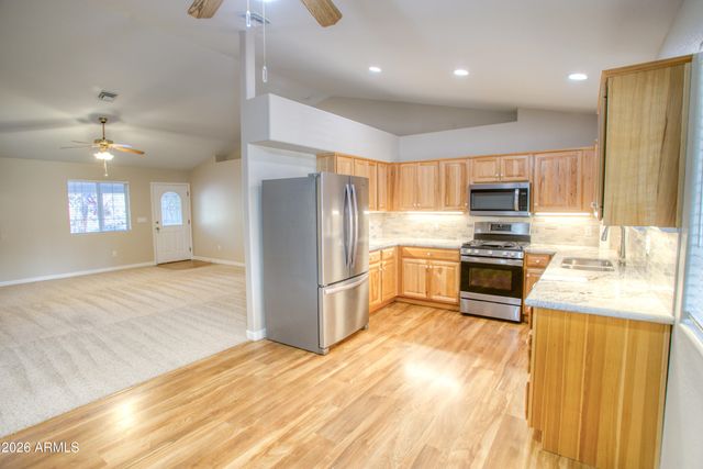 3541 W COUNTRY CLUB Drive, Show Low, AZ 85901