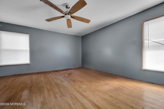 31 Titanic Road, Forked River, NJ 08731