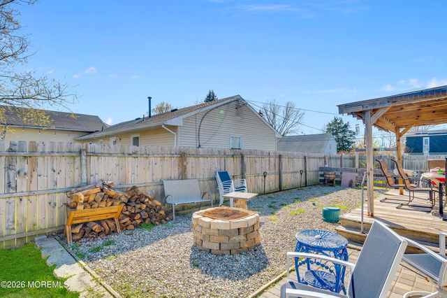 31 Titanic Road, Forked River, NJ 08731