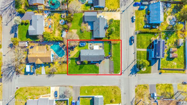 31 Titanic Road, Forked River, NJ 08731