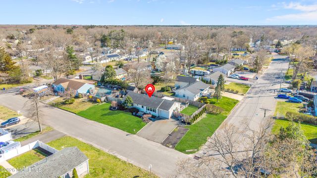 31 Titanic Road, Forked River, NJ 08731