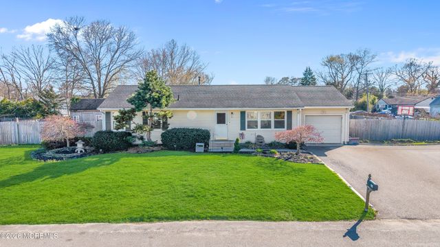 31 Titanic Road, Forked River, NJ 08731
