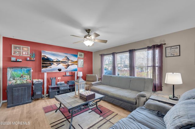 31 Titanic Road, Forked River, NJ 08731