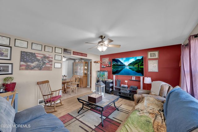 31 Titanic Road, Forked River, NJ 08731