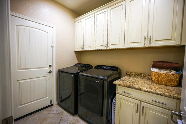 2364 Wharton Ln, Roseville, CA 95747