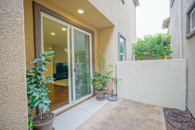 2364 Wharton Ln, Roseville, CA 95747