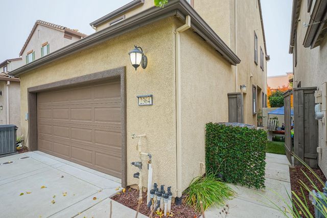 2364 Wharton Ln, Roseville, CA 95747