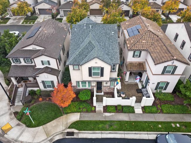 2364 Wharton Ln, Roseville, CA 95747