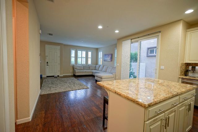 2364 Wharton Ln, Roseville, CA 95747