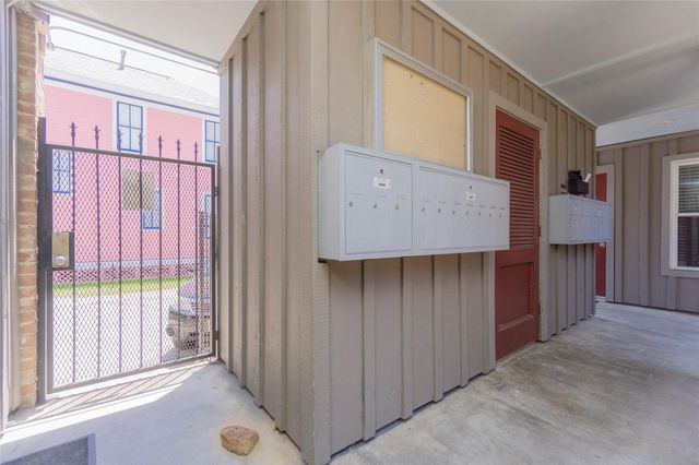 600 19th Street 7, Galveston, TX 77550