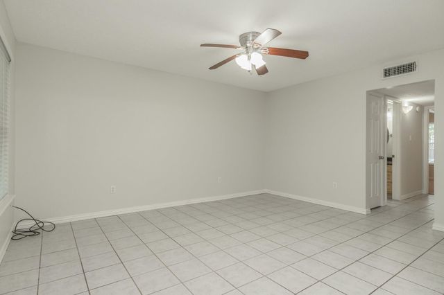 600 19th Street 7, Galveston, TX 77550