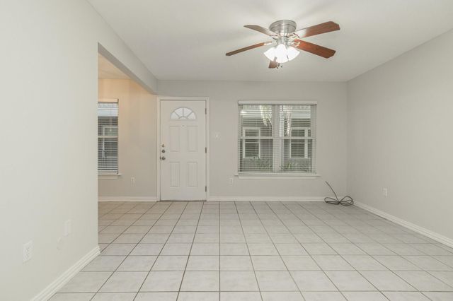600 19th Street 7, Galveston, TX 77550