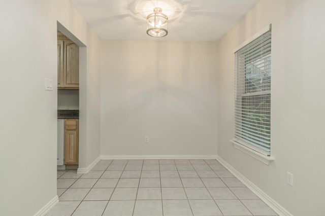 600 19th Street 7, Galveston, TX 77550