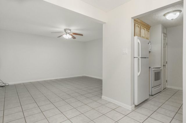 600 19th Street 7, Galveston, TX 77550