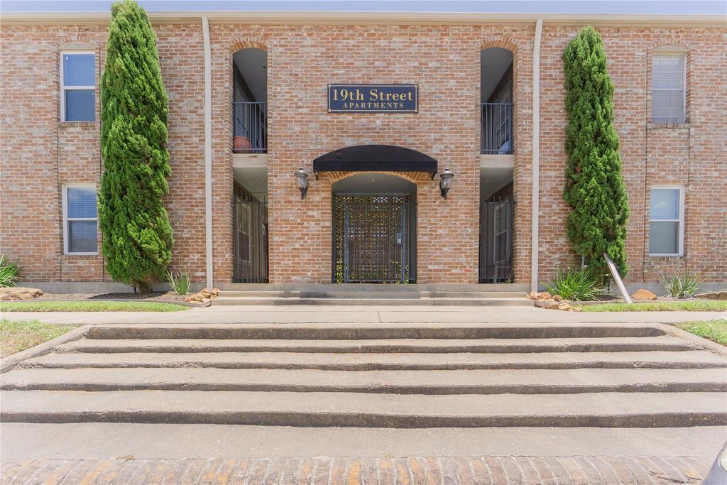 600 19th Street 7, Galveston, TX 77550