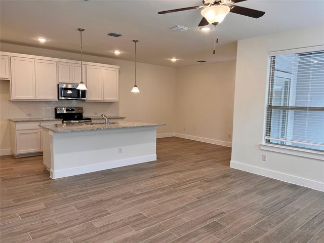 444 Parkline DR 31A, Georgetown, TX 78626