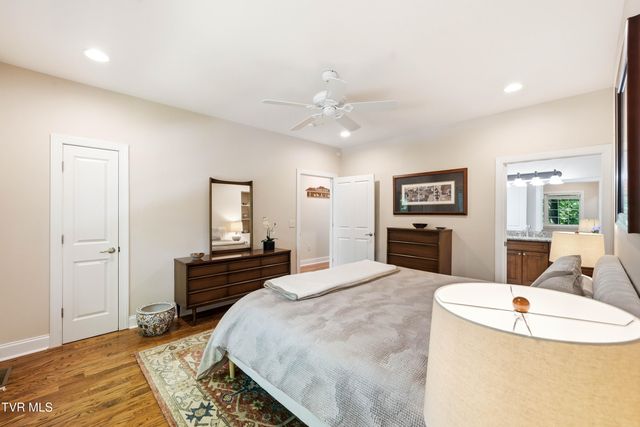 412 Shade Tree Way, Johnson City, TN 37604